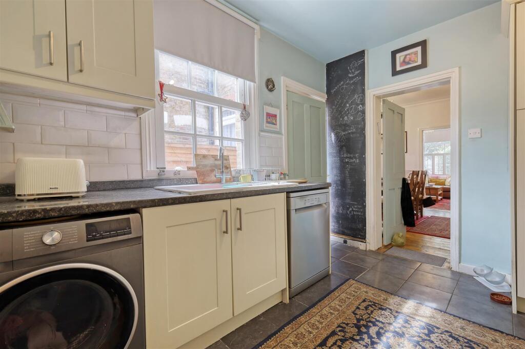 IMG_3886_15 copy 2.jpg