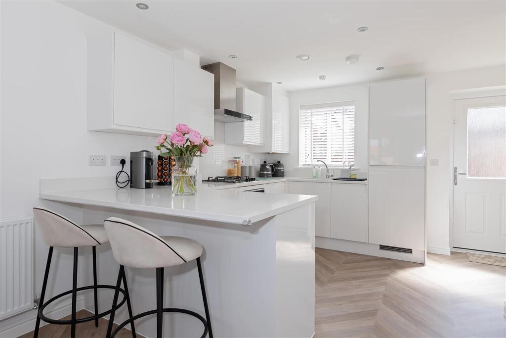 For Sale by Aspire Residential | Gerbera Road