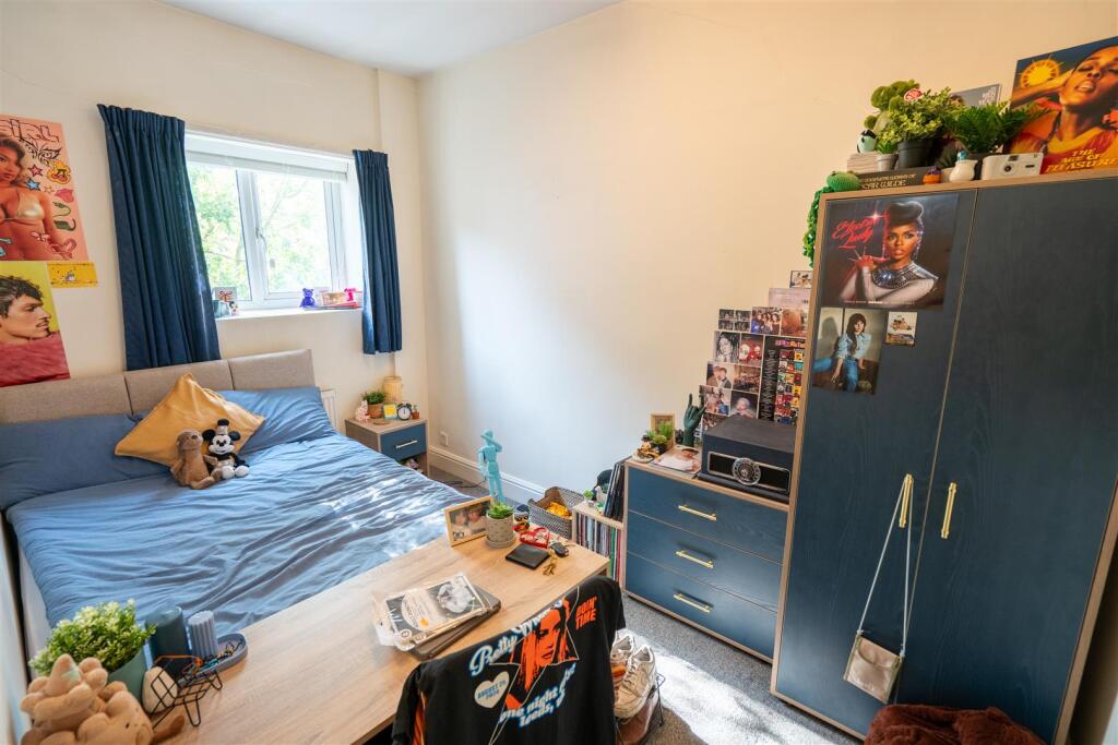 139 Howard 5.jpg
