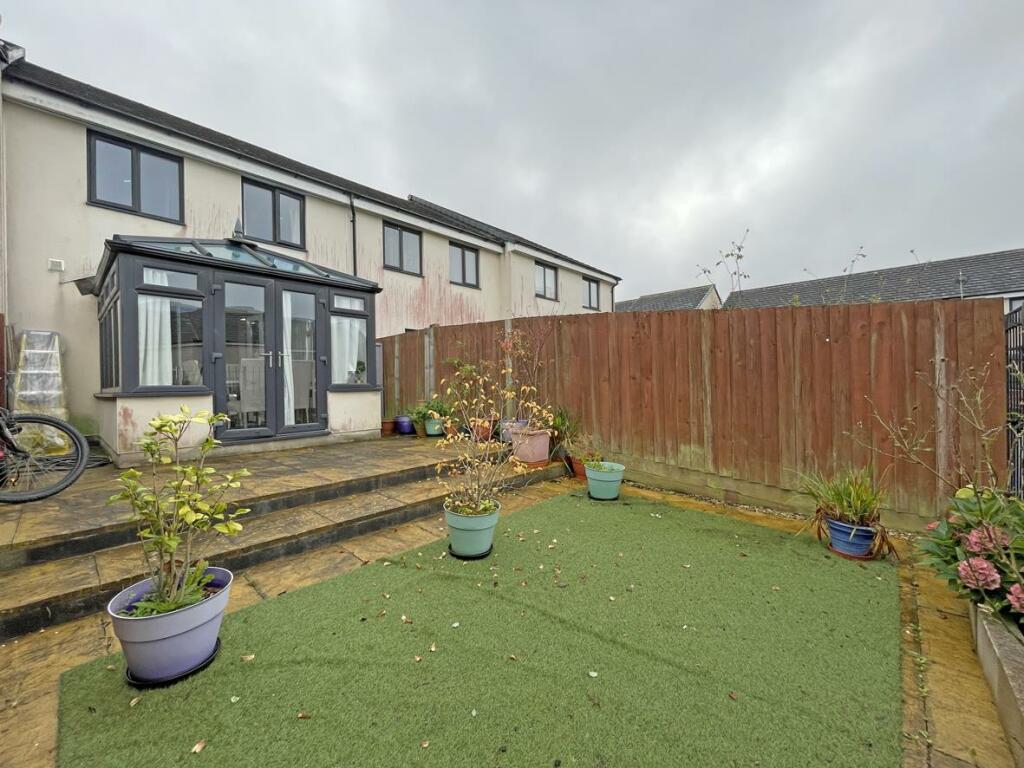 Harlyn Drive 6 Rear.jpg