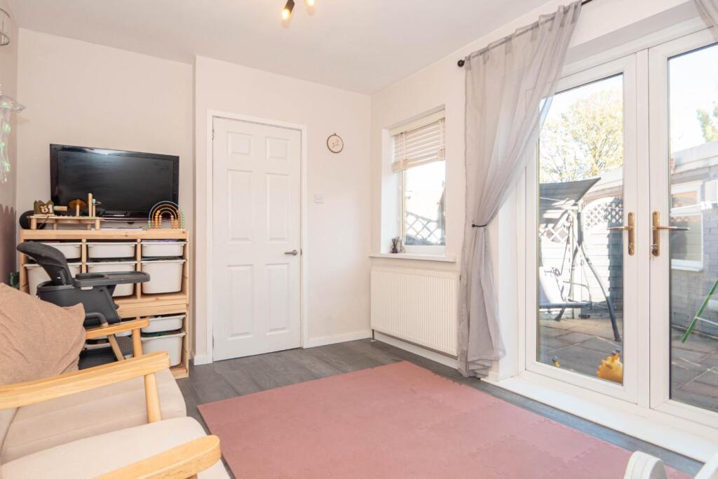 SITTING ROOM