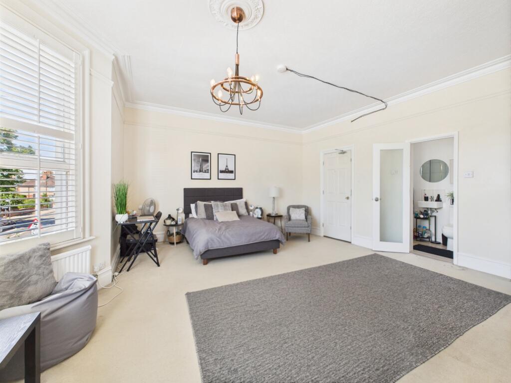 BEDROOM FIVE