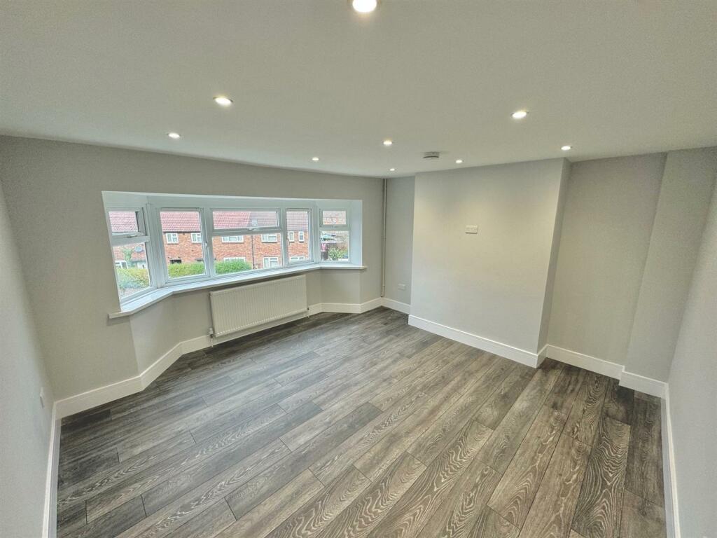 Lounge.jpg