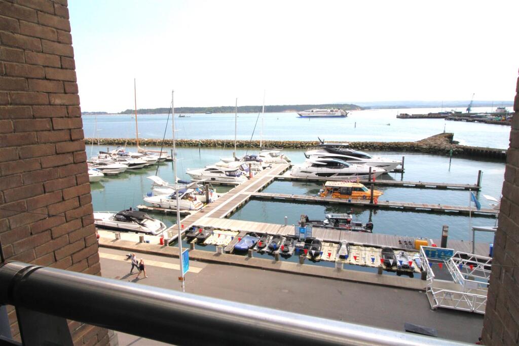 bed balcony view.JPG