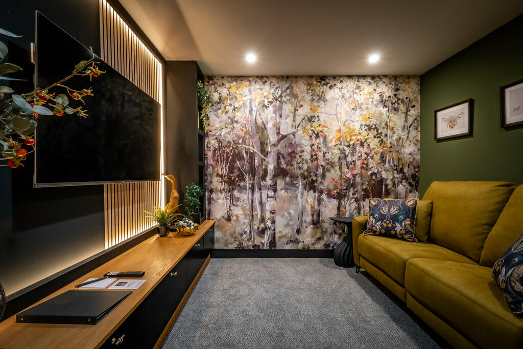 Bedroom Eight