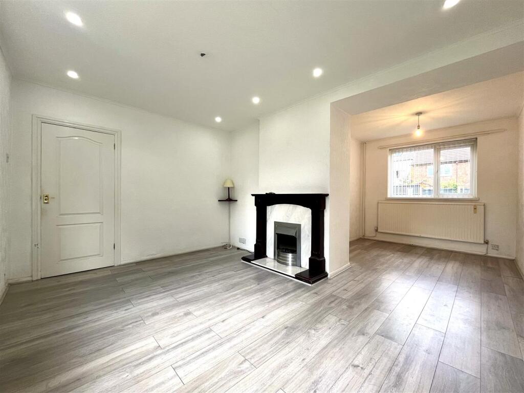 Living Area Aspect 4