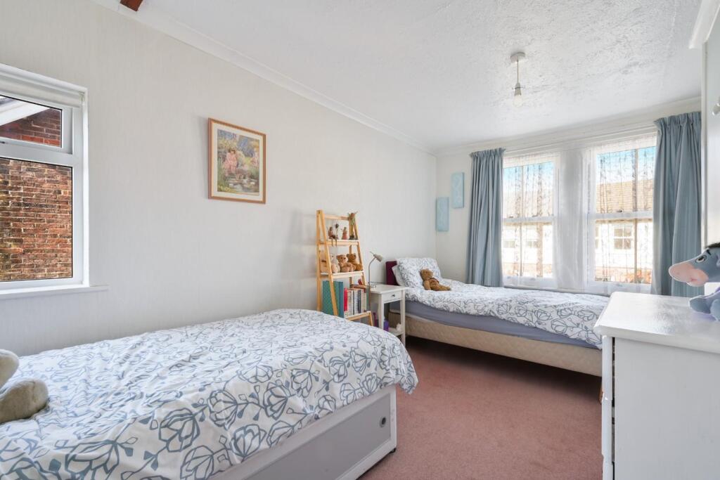 FERNDALE ROAD (5).jpg