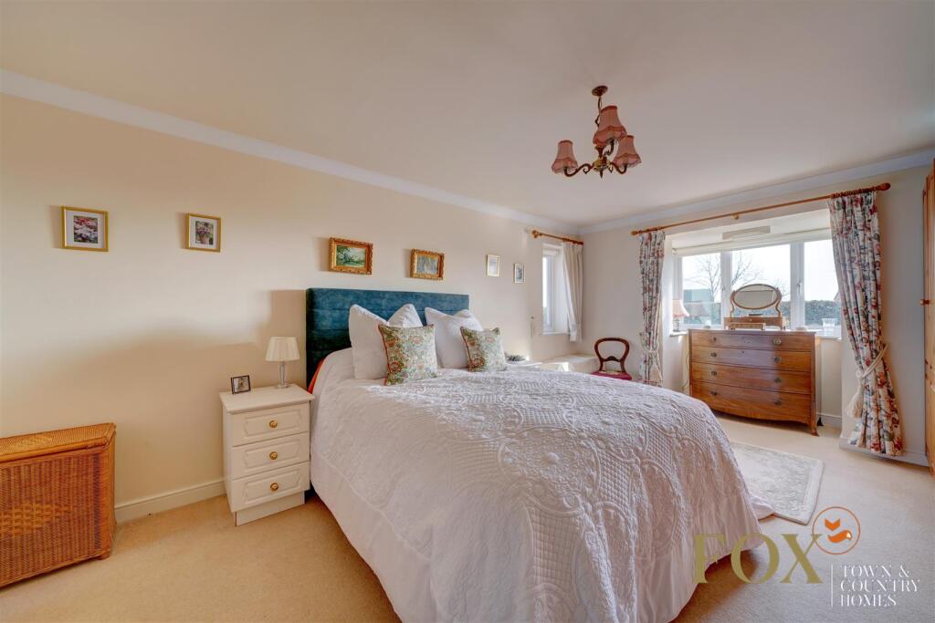 15 Chase Rd (32).jpg