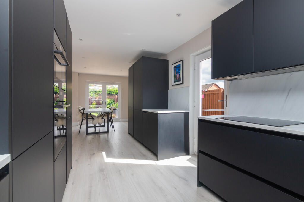 50 Fischer Gardens, Paisley L-25
