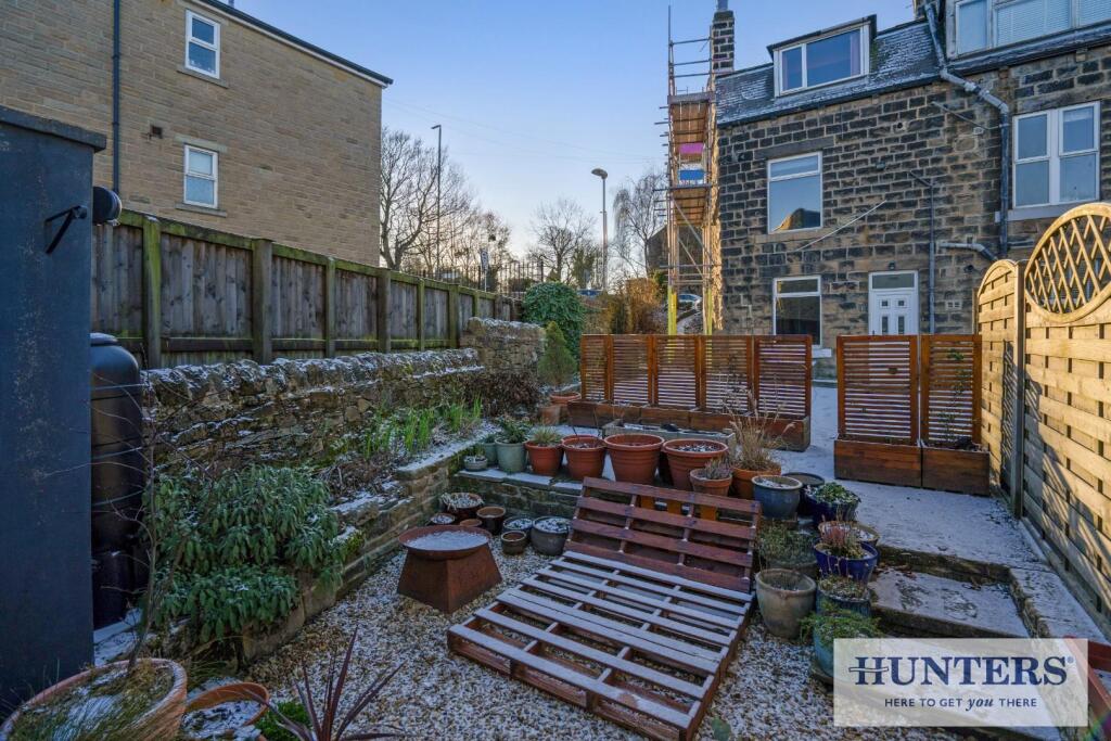 101910_1-Victoria-Road-Guiseley  (3) - Copy.jpg