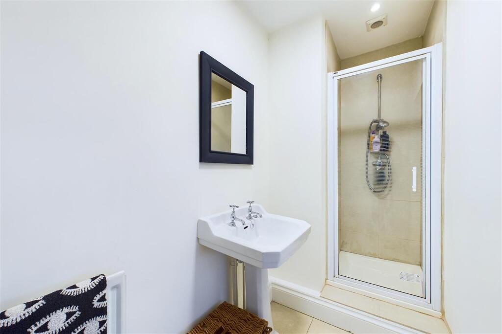 Ensuite