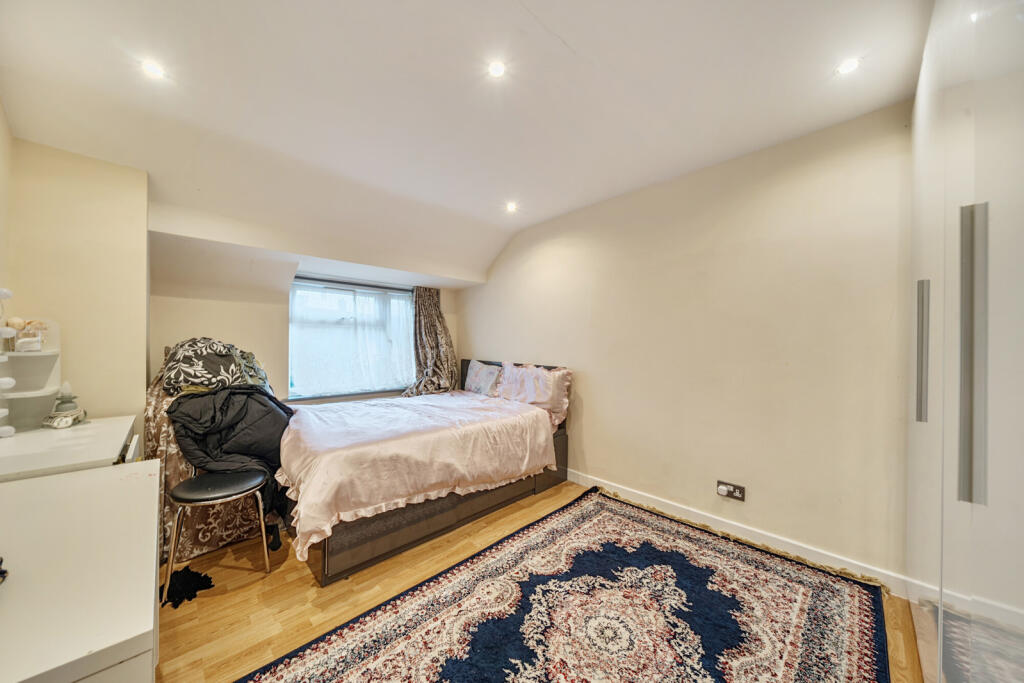 1394530-8-694a9c0...