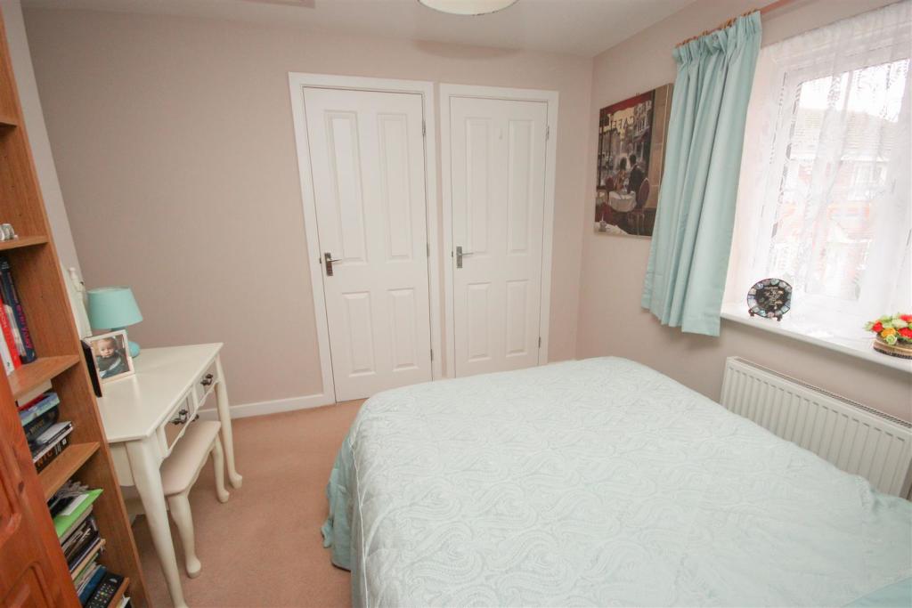 Bedroom 2a.jpg