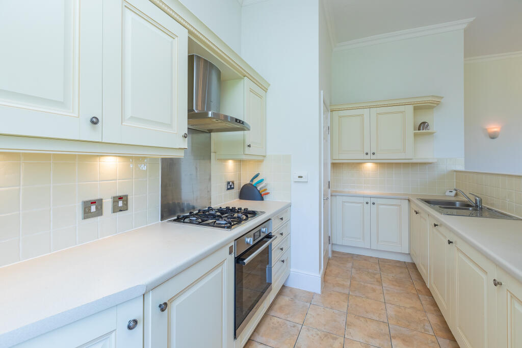 8 Repton Hall -13