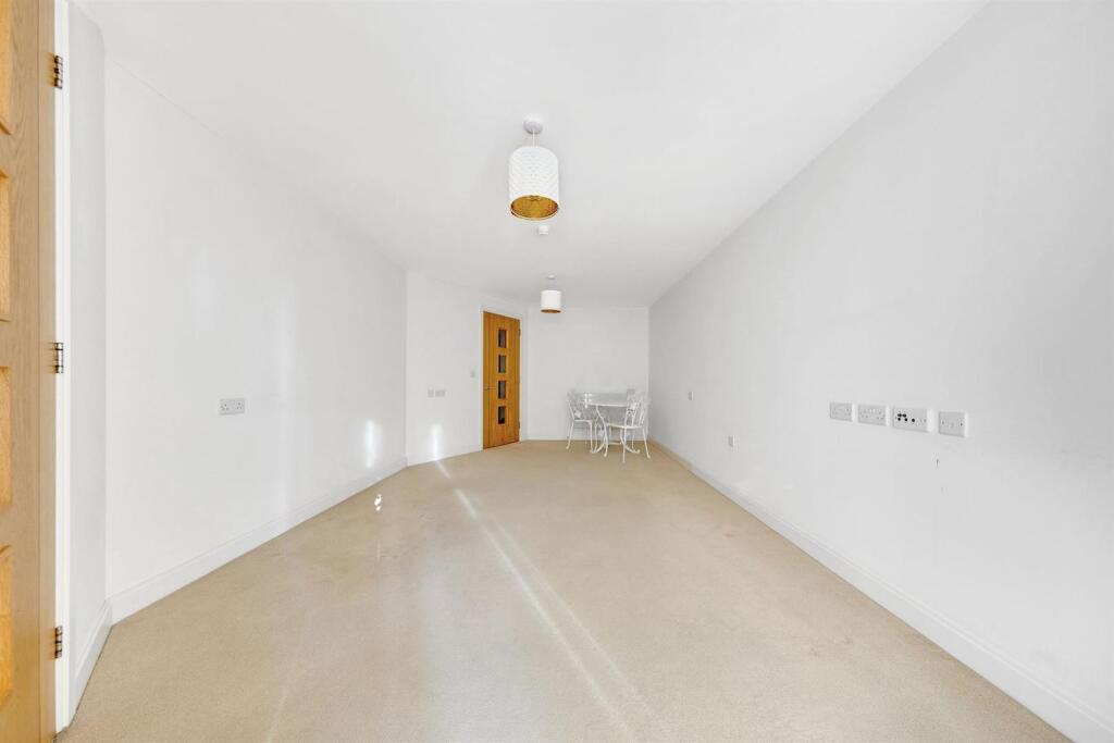 03-ac88PFMCS - 25 Birch Place-37-medium.jpg