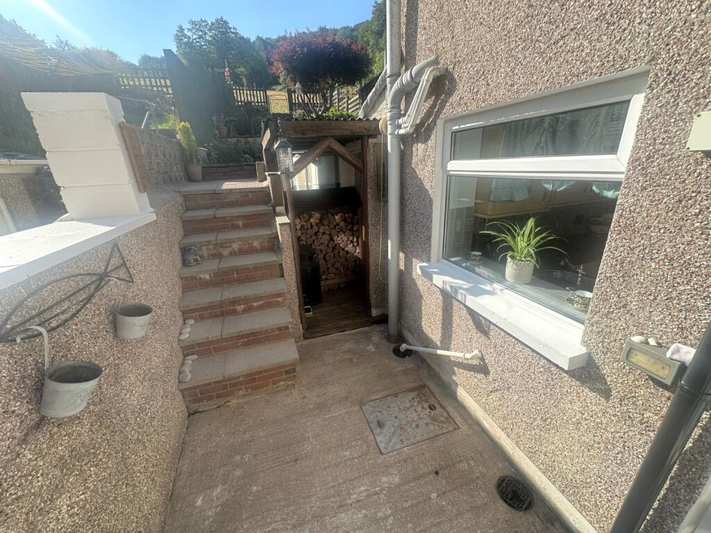 3CBAE28B-E318-4176-B377-005E06CA9E4C