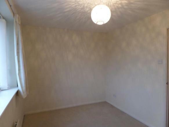Bedroom 1.jpg