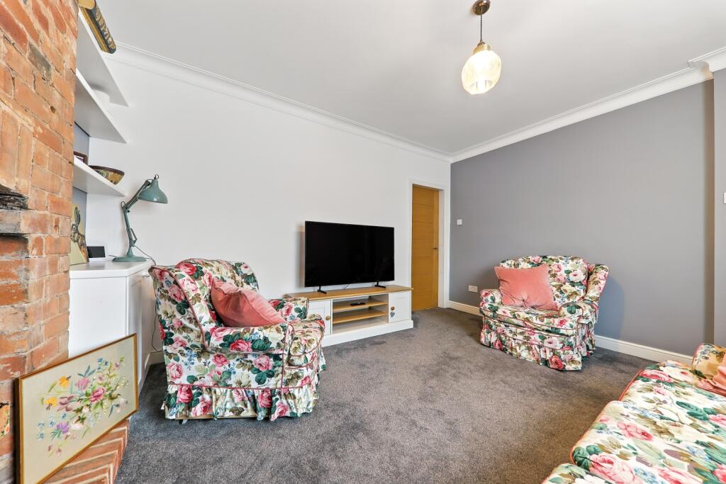 Lounge 1 - Willow Garth - EweMove Pontefract