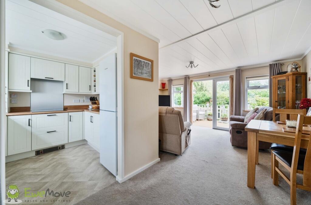 e8616f28-59b5-484d-a163-b94f6acc9fda