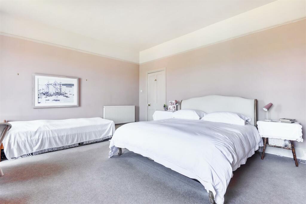 master bedroom.jpg