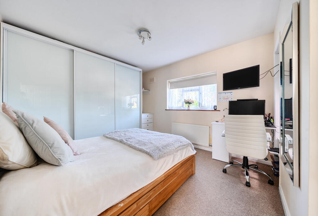 1353403-17-68c3e9...