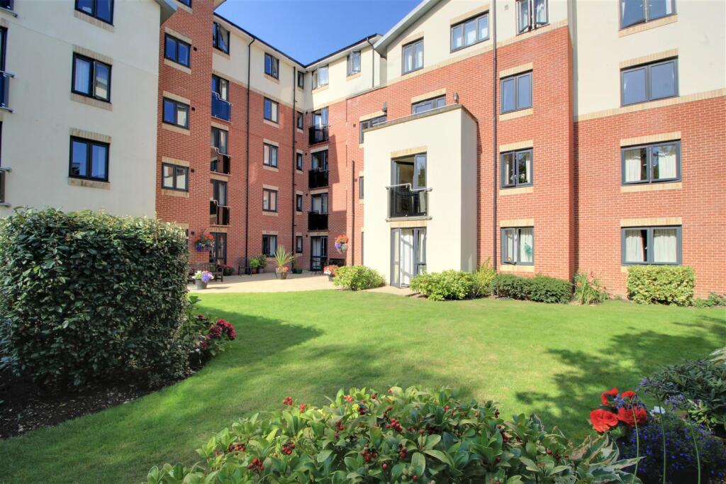 Rear gardens.jpg