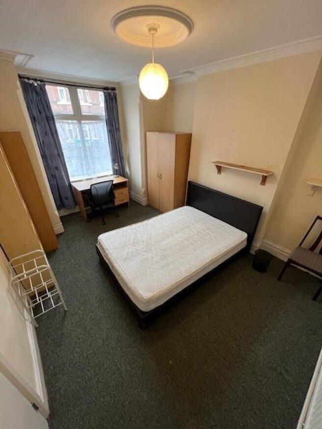 gregory-avenue-ng7-2eq-963895