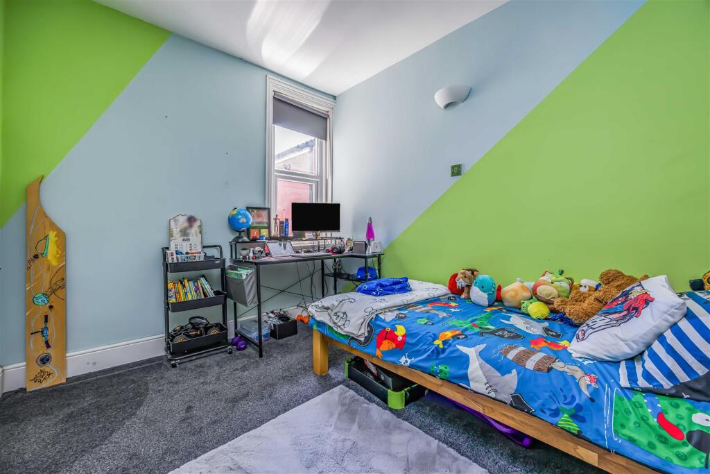 254 Powerscourt Road, Fratton-Small-PorticoMarketi