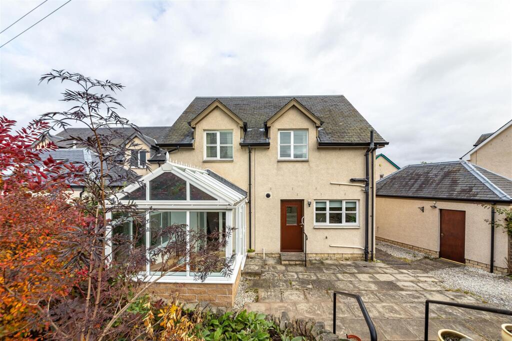 2 Waverley Gardens Darnick 53.JPG