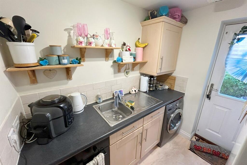 Utility/Kitchen