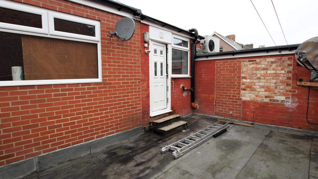 outdoor space heaton