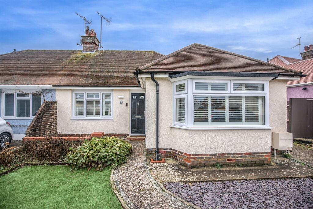 7 Leeward Road5.jpg