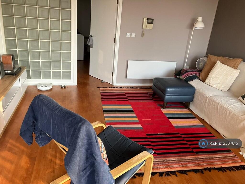 Lounge Version 2