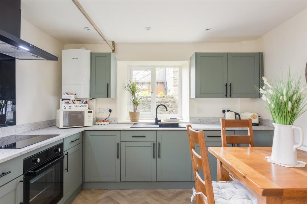 Bondgate 49 Kitchen-2.jpg