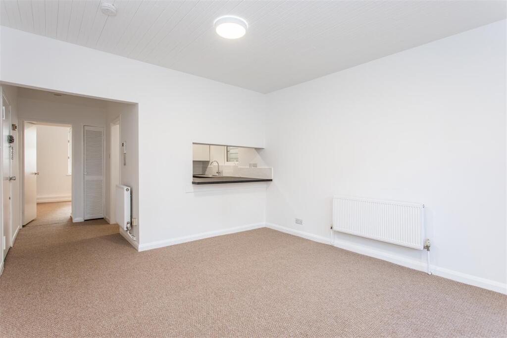 F1 8 Hampstead Hill Gnds-8.jpg