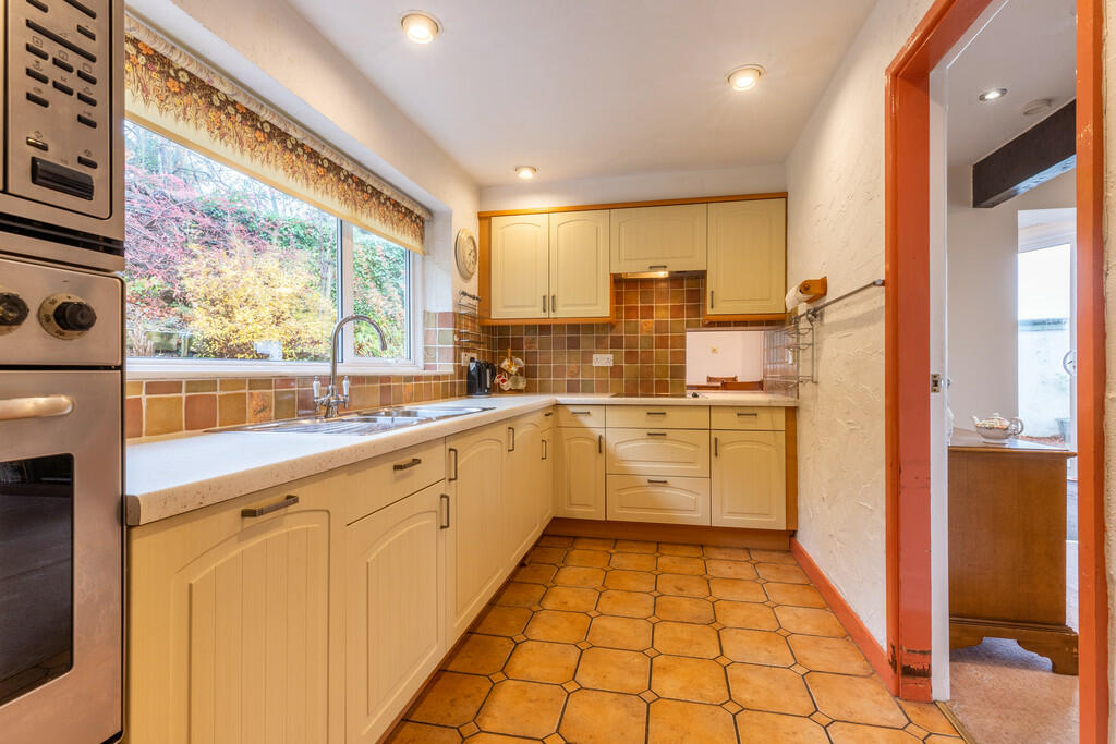 Fitted Kitchen