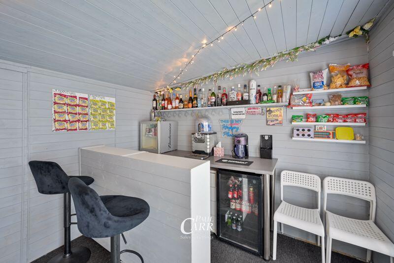 Summerhouse / Bar