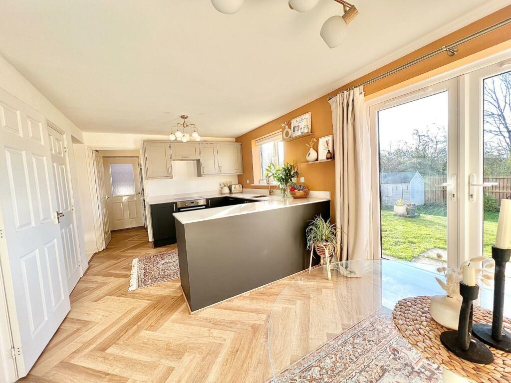 Kitchen/Dining Room