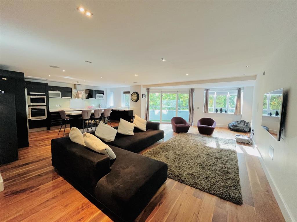 Living, Dining Room and Breakfast Kitchen