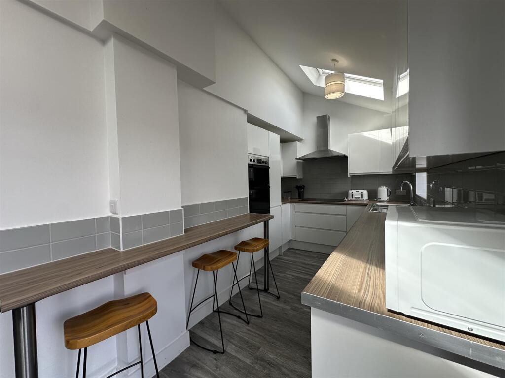 26 Bridgman Grove_Kitchen