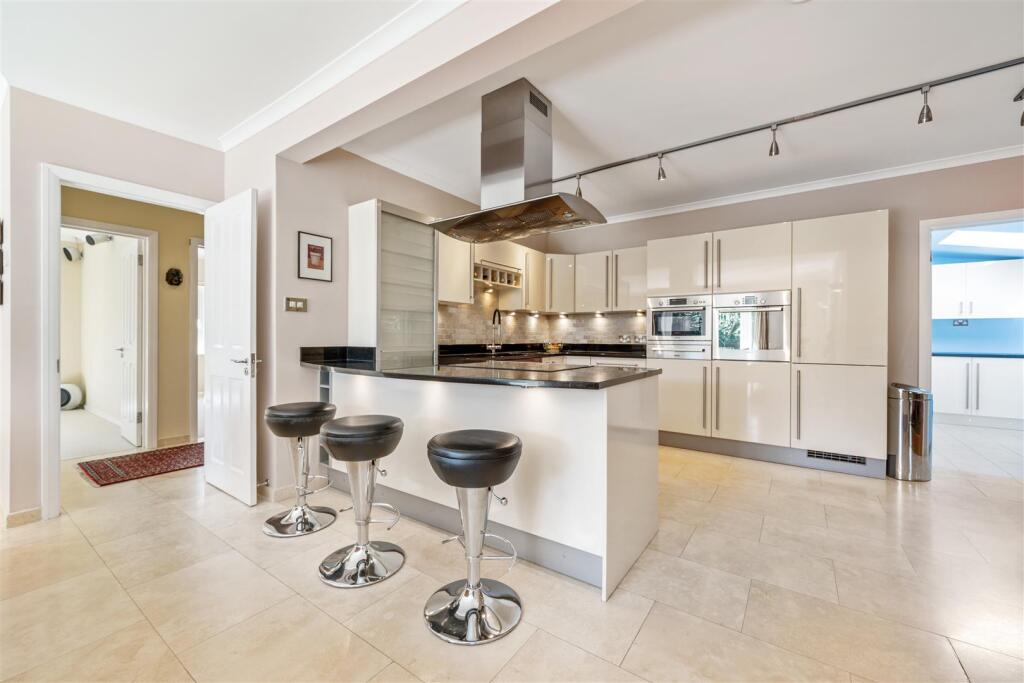 2. Kitchen_PPG-37.jpg