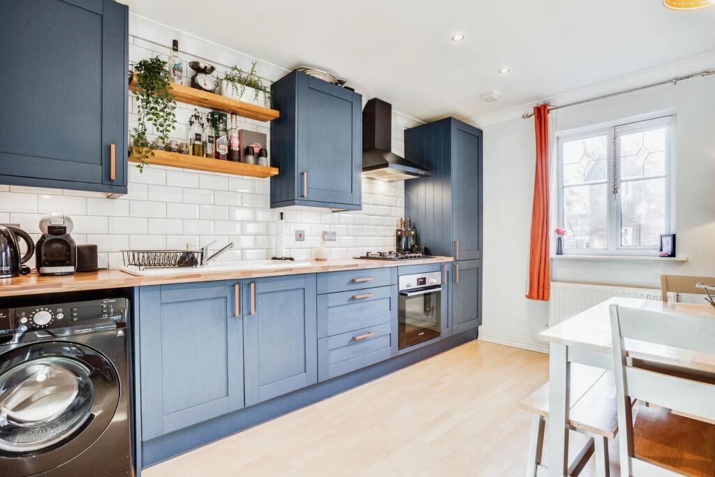 Lounge/Kitchen