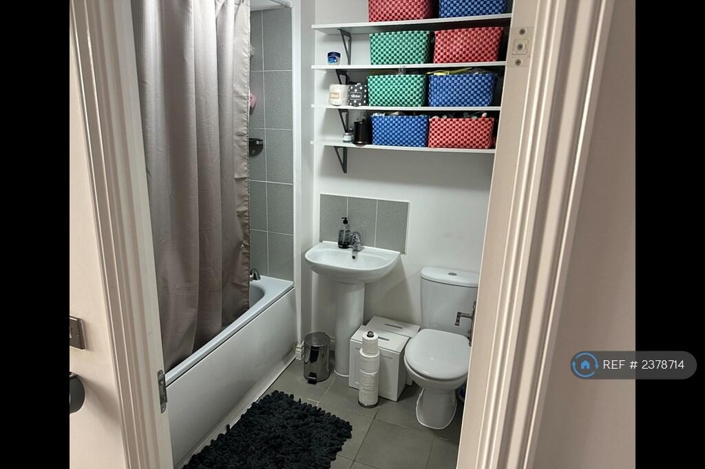 First Floor Family Bathroom