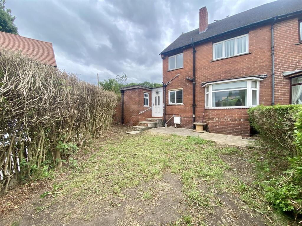 Bramleys Estate Agents - Cross Road - Mirfield (17