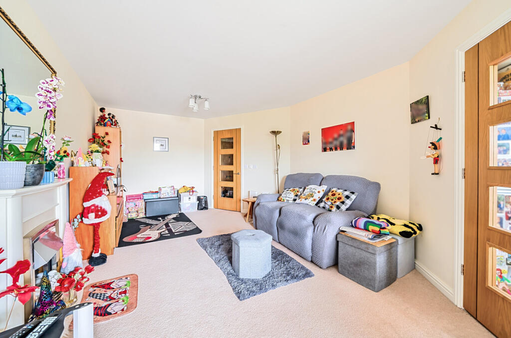 1295316-41-682deb...