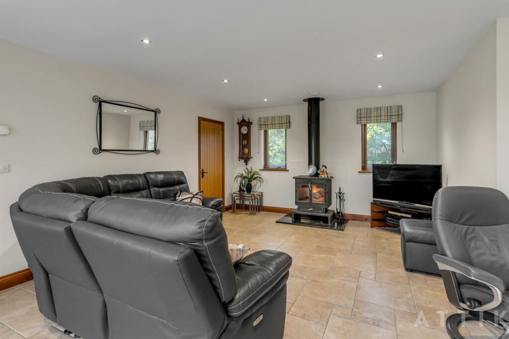 The Buntings, Southwold Road Blyford, Halesworth I