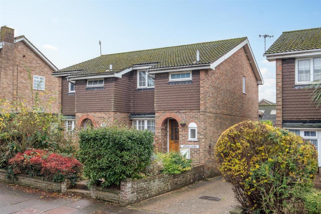 Hurston Close, Worthing, BN14 0AX