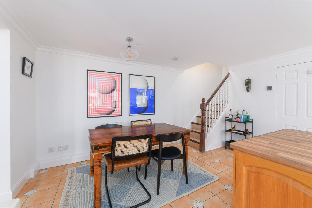 Friars Mead, London, E14