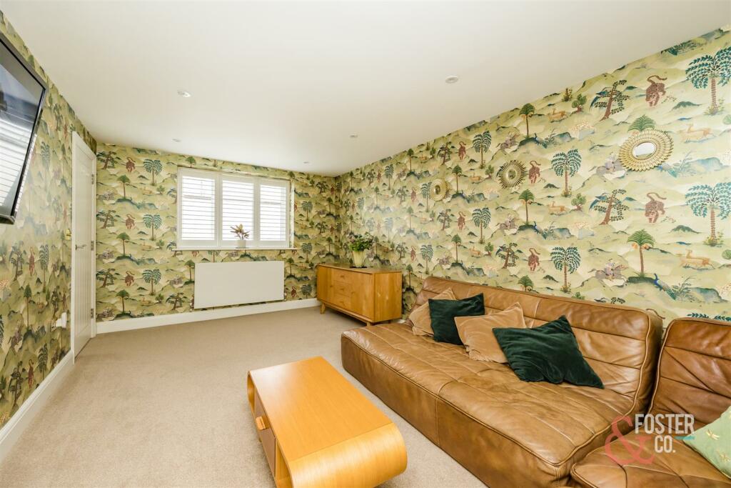 Ballards Mill Close, 2-13.JPG