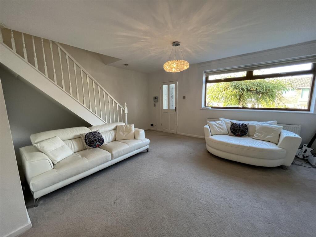 Open Plan Lounge/Diner